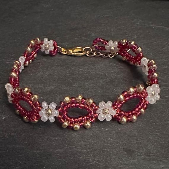 Daisy and oval bracelet