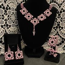 Renaissance necklace set made with pink pearls and crystals.